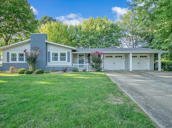 509 Crestview Dr, Steeleville, IL 62288
