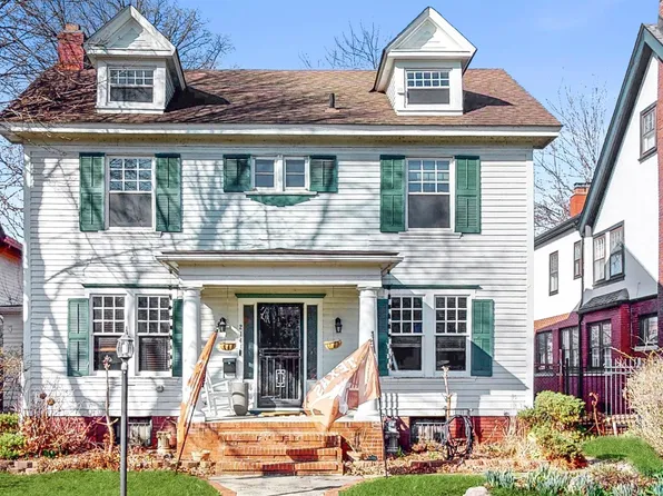 2141 Seminole St, Detroit, MI 48214