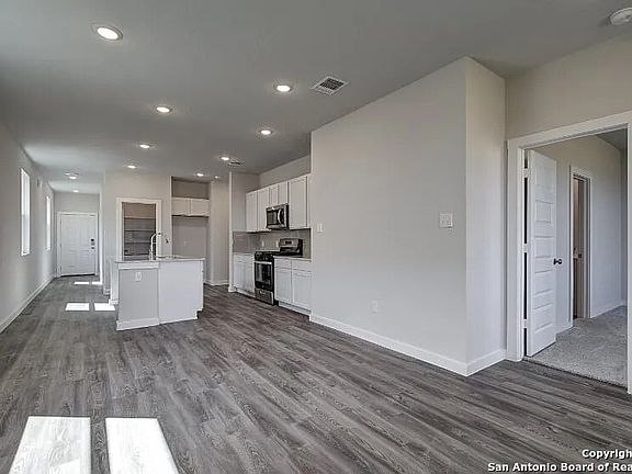 7th image of this home