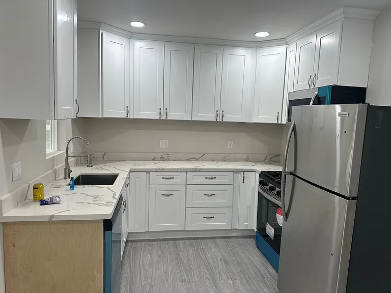 220 Madison Ave #C — Photo 5