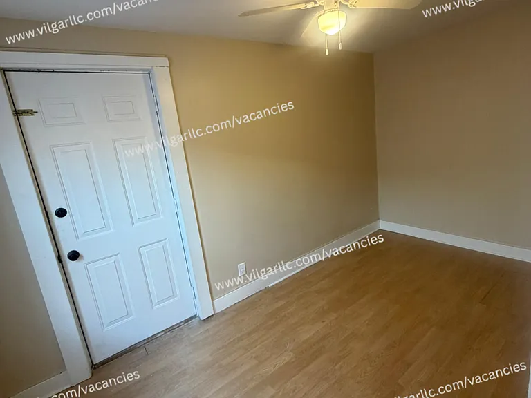 1305 W Fred St — Photo 9
