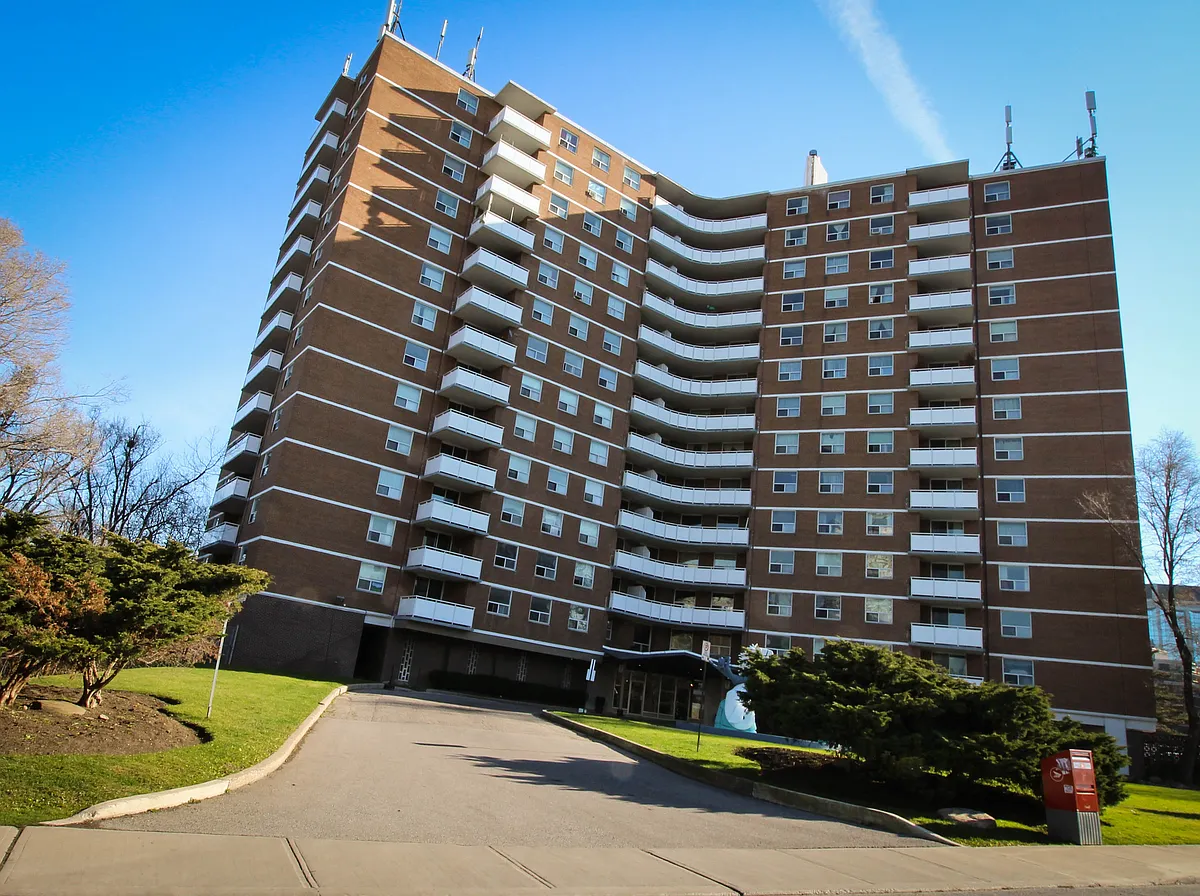 Building Photo - 90 Cordova Ave