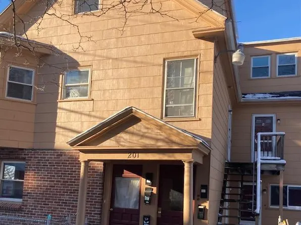 201 Grant St #5, Portland, ME 04101