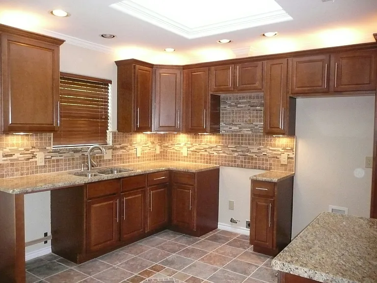 1406 Moran Dr — Photo 5