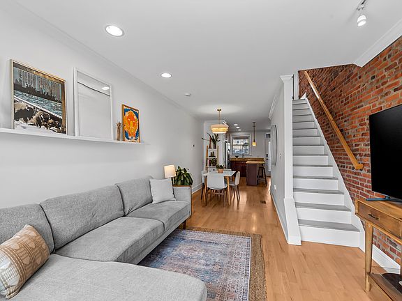 5th image of 810 Grundy St