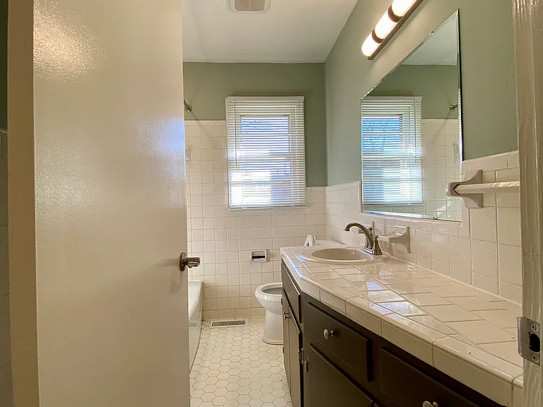 105 Park Ln — Photo 15