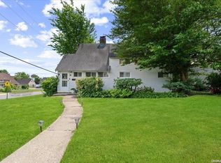 96 Polaris Dr, Levittown, NY 11756