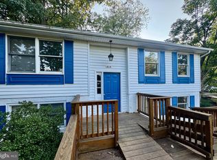 615 Rockbridge Dr SE, Leesburg, VA