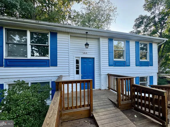 615 Rockbridge Dr SE, Leesburg, VA 20175