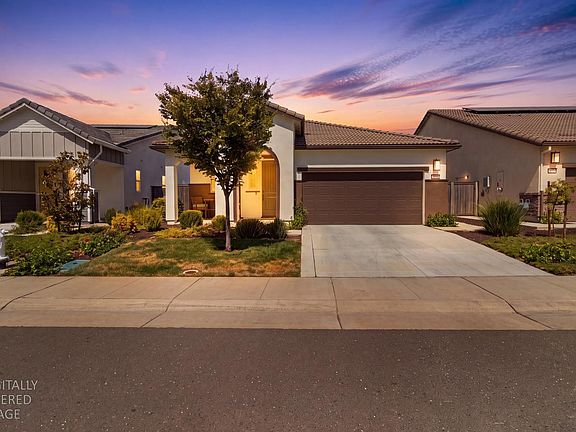 3rd image of 5250 Peace Lily Ln
