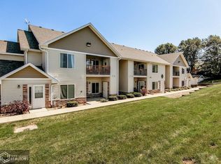 514B E Olive St #305, Marshalltown, IA 50158