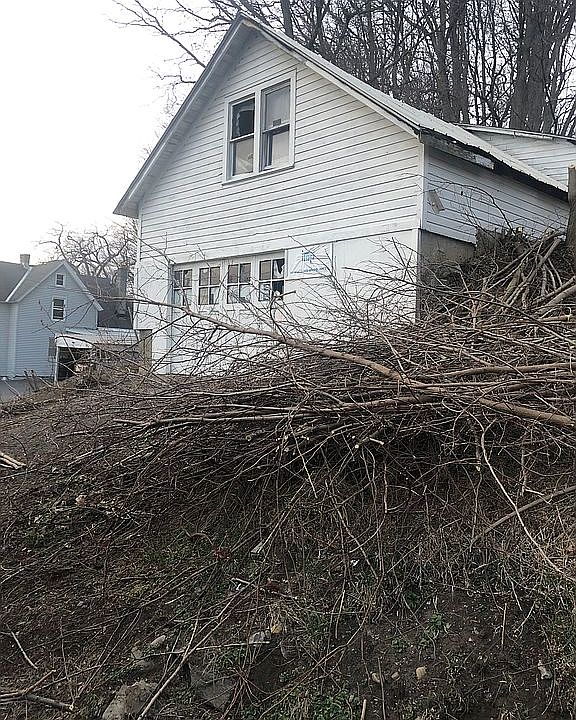 2nd image of 30 Prospect St