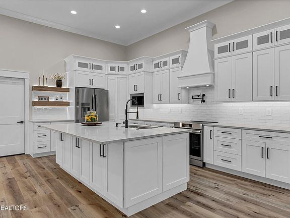 5th image of 128 Kawatuska Way