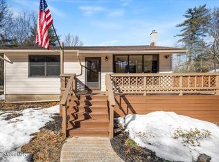 14 Scout Rd, Wilton, NY 12831