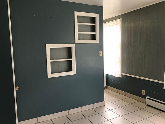 4th image of 520 E Main St #1