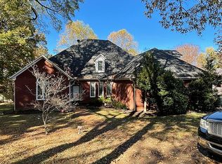 322 Redfield Dr, Jackson, TN 38305