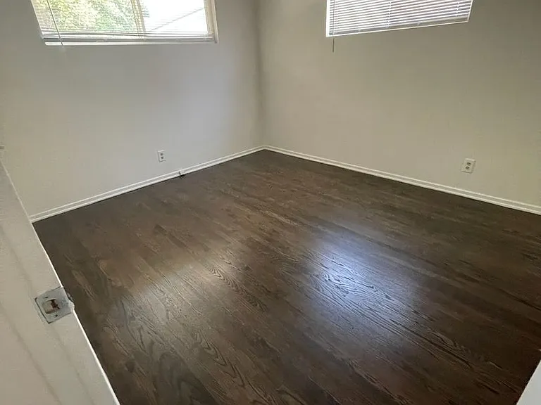 20817 Ely Ave — Photo 11