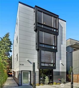 1126 N 90th Street, Seattle, WA, 98103