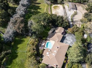 252 Raymundo Dr, Woodside, CA 94062