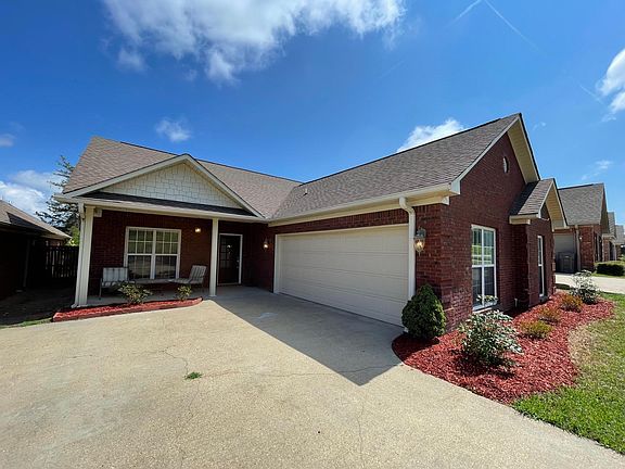 2nd image of 814 Muirfield Dr