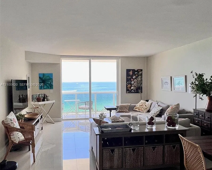 10275 Collins Ave #1420