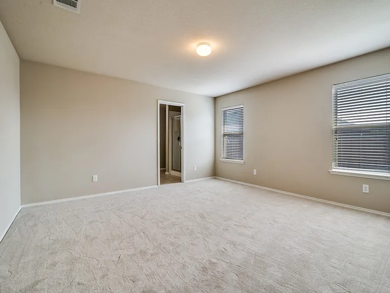 2302 Tombstone Rd — Photo 12