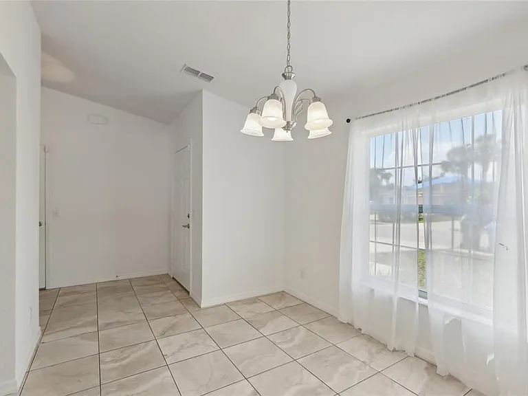 109 James Cir — Photo 11