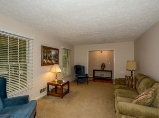 4828 Mary Dale Ct, Lilburn, GA 30047