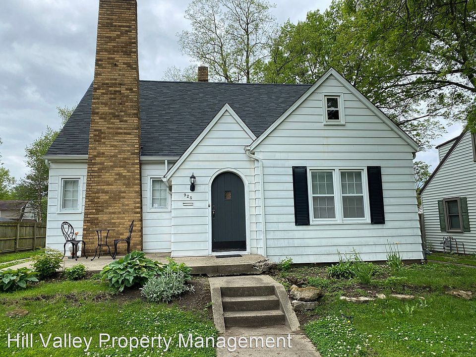 1st image of 925 Barton Ave