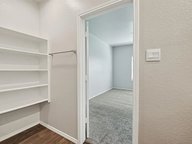 21500 Rustic Elm Dr — Photo 36