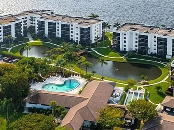 3460 N Key Dr APT 210, North Fort Myers, FL 33903
