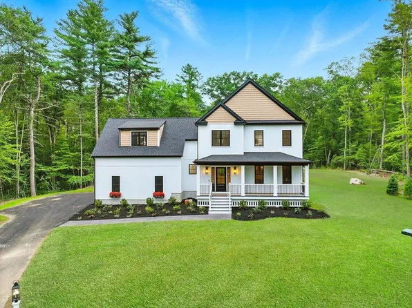5 North St, Upton, MA 01568