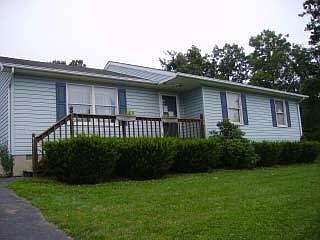1st image of 223 Lakeridge Dr