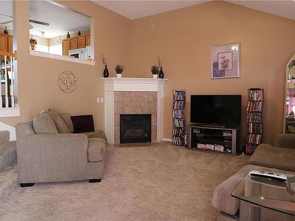 2nd image of 4715 Wilshire Dr N