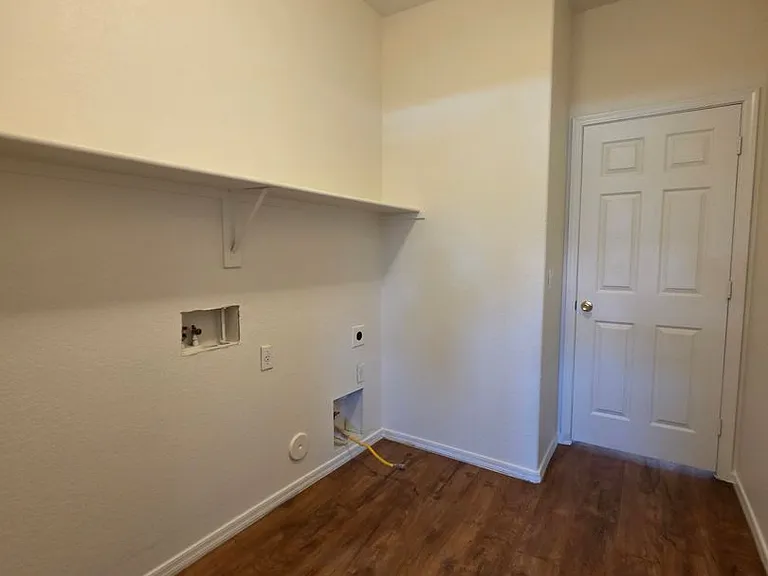 22257 N Gibson Dr — Photo 16