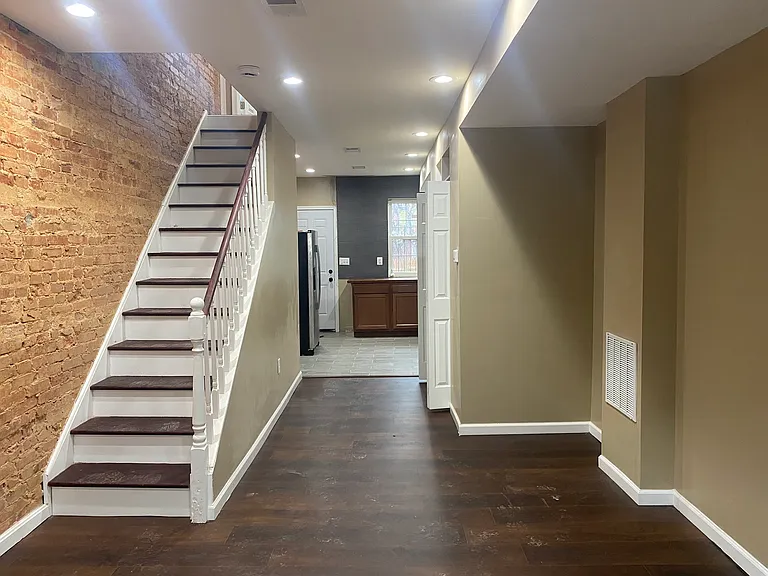 428 Furrow St — Photo 1