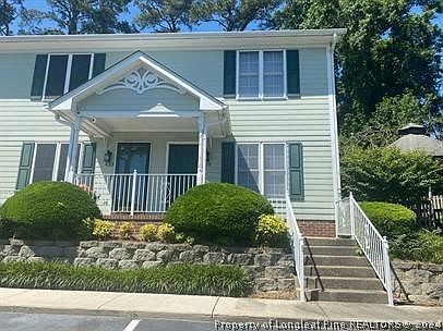 1st image of 429 Cityview Ln