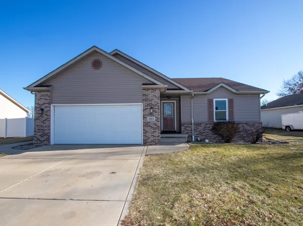 1163 Tanya St, Burns Harbor, IN 46304