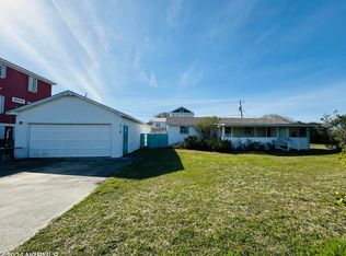 530 3rd Ave S, Kure Beach, NC 28449