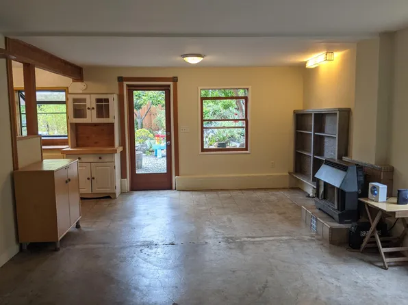 613A Cornell Ave, Albany, CA 94706