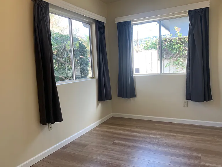 358 Bard St — Photo 23