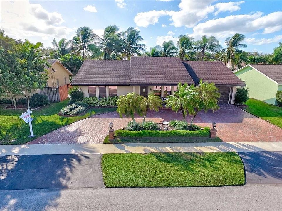 1st image of 10490 NW 20th Ct