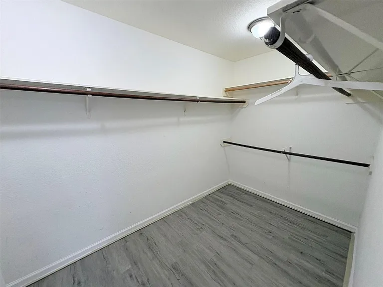 3006 Fort Stockton Dr — Photo 20