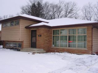 17140 Walter St, Lansing, IL 60438