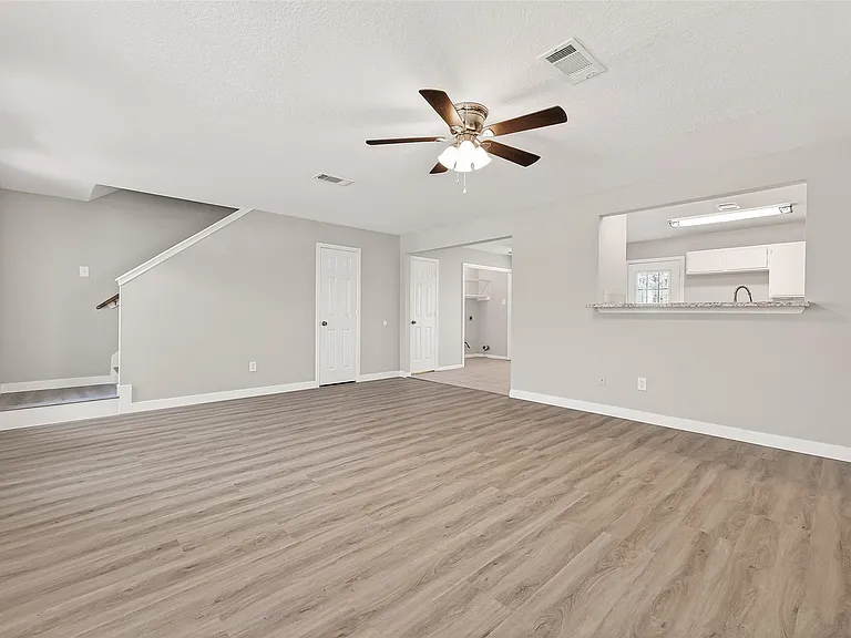 8617 Mapletwist St — Photo 9