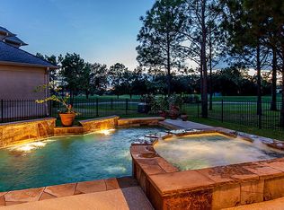 4401 Champions Ct, League City, TX 77573