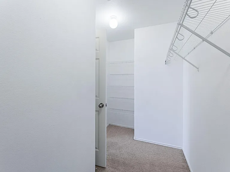 1205 Logan Dr — Photo 16