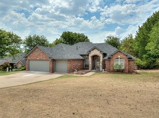 2373 Elm Tree Dr, Blanchard, OK 73010