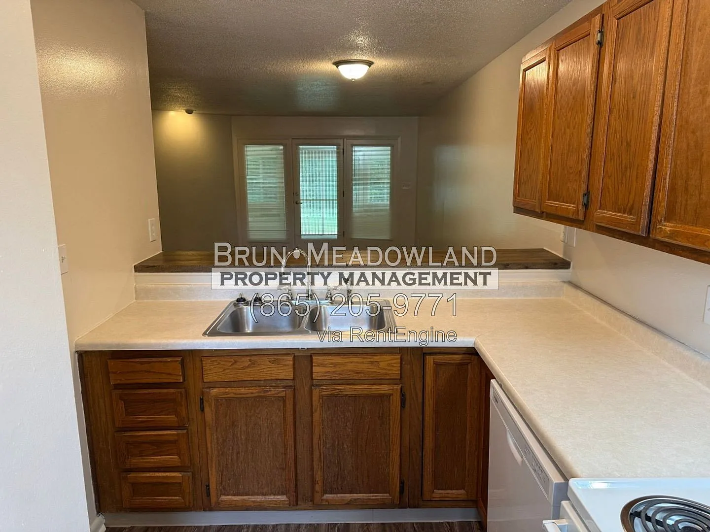 2 bed, 1.5 bath, 1120 sqft, $1,450 — Photo 3