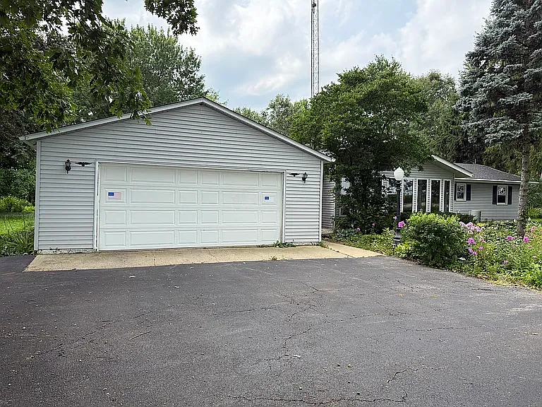 5610 Marengo Rd — Photo 28